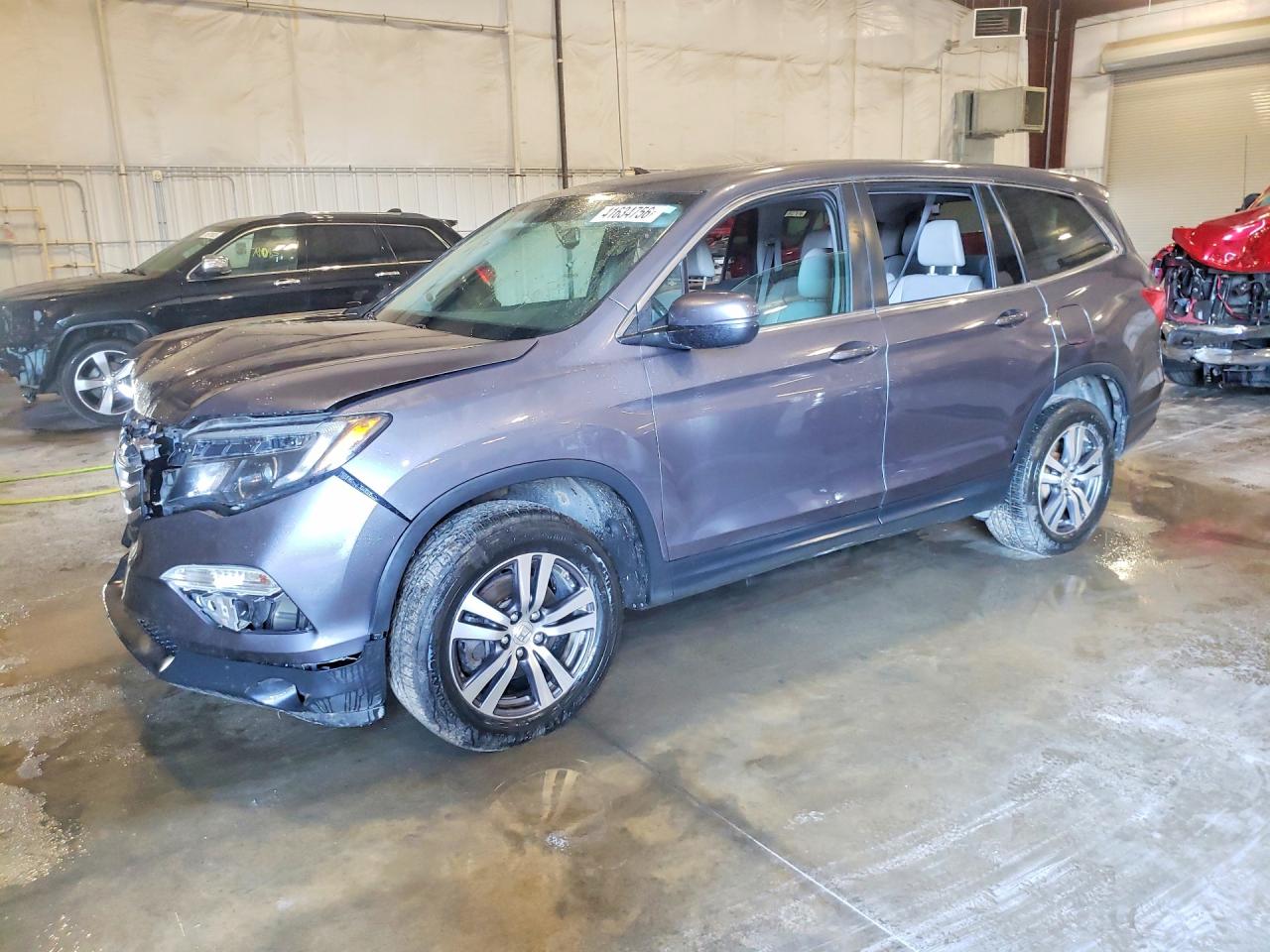 2018 Honda Pilot EX-L, VIN 5FNYF6H55JB005489 — Front end