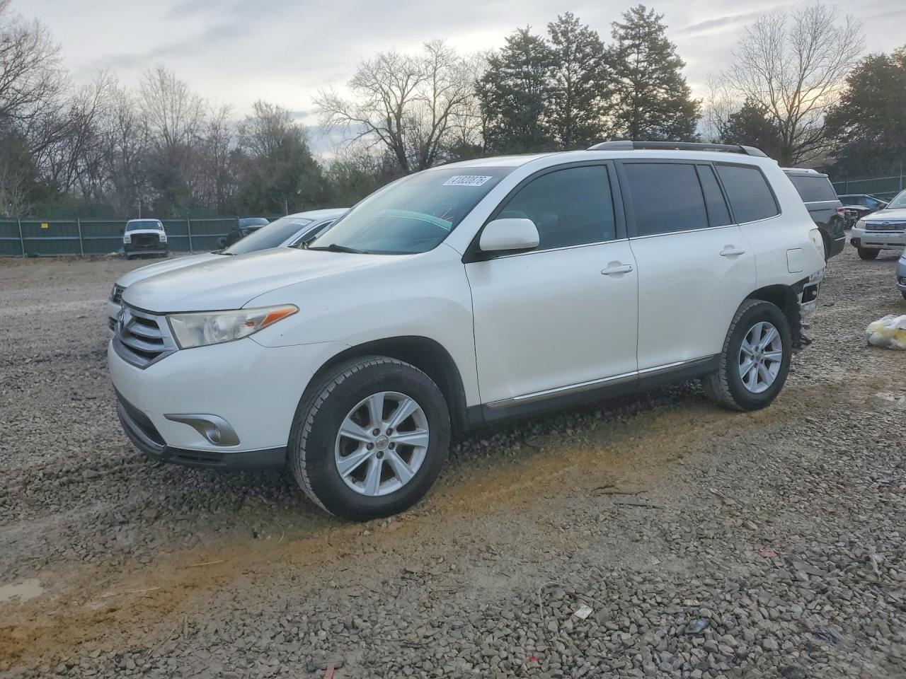 2013 Toyota Highlander, VIN 5TDZK3EH8DS125297 — Rear end