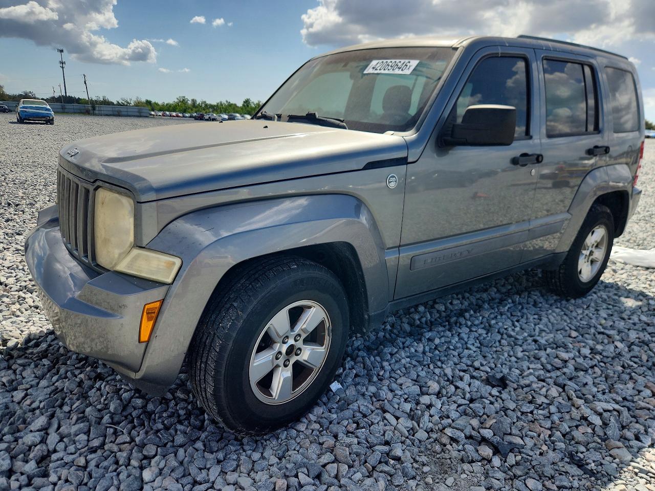 2012 Jeep Liberty Sport, VIN 1C4PJMAK5CW141991 — Бок