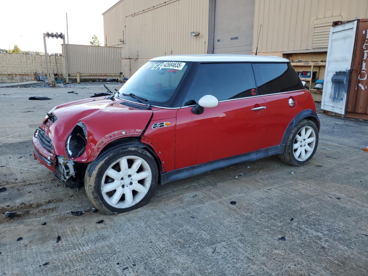 2002 MINI Hardtop S, VIN WMWRE33422TD51129 — Front end
