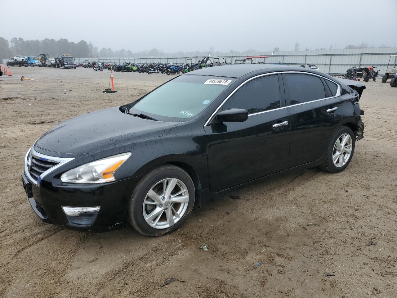2013 Nissan Altima SV, VIN 1N4AL3AP3DN465475 — Rear end
