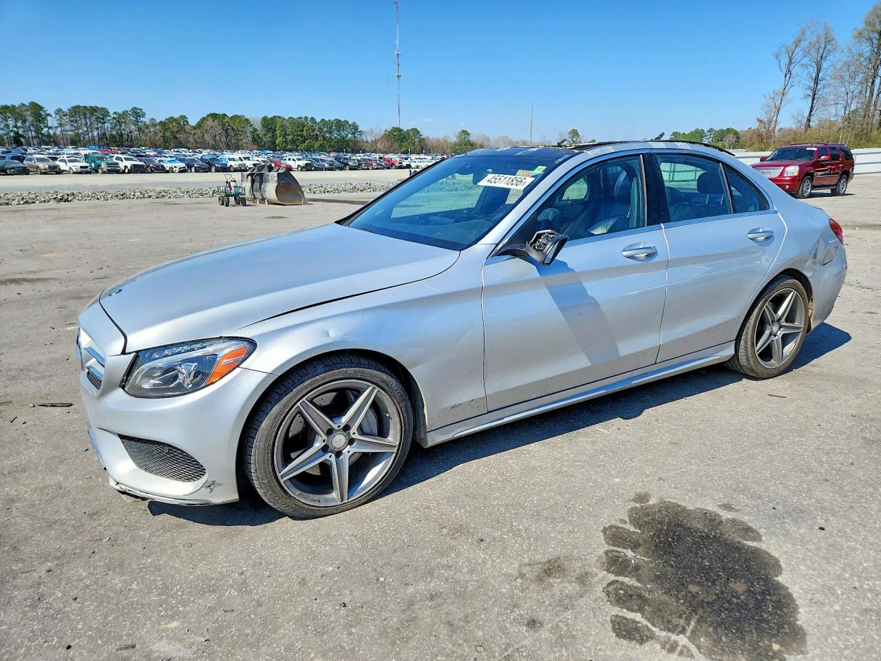 2015 Mercedes-Benz C 400, VIN 55SWF6GB8FU009783 — Вандализм