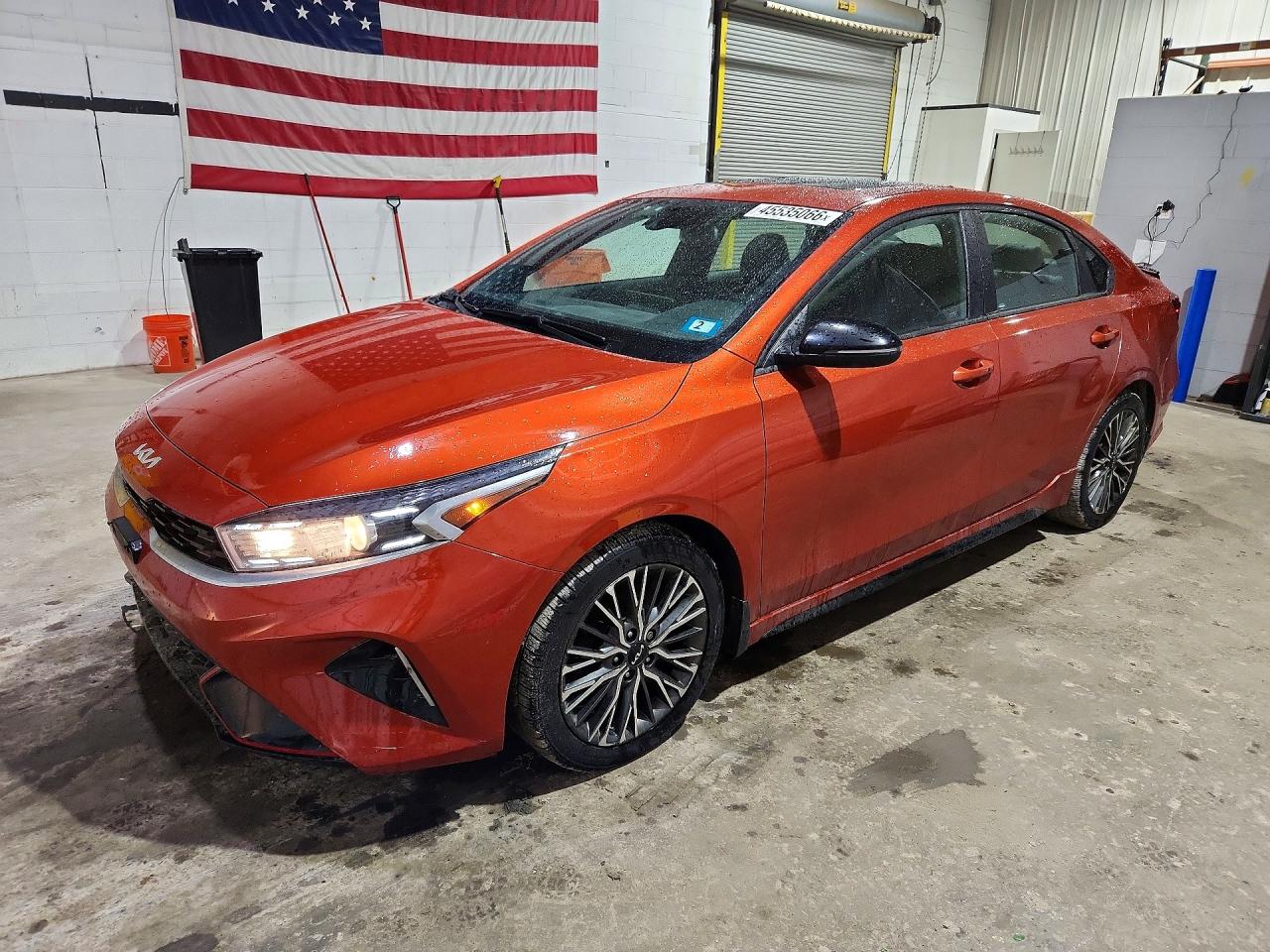 2022 Kia Forte GT-Line, VIN 3KPF54AD1NE421194 — Зад
