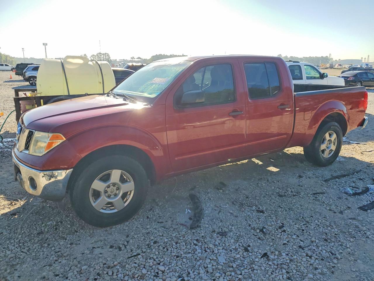 2008 Nissan Frontier SE, VIN 1N6AD09U68C420187 — Зад