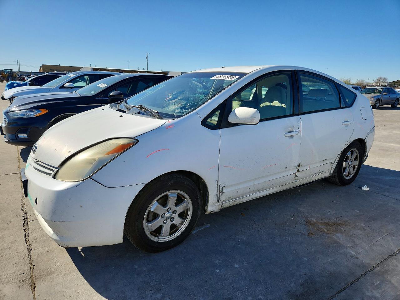 2005 Toyota Prius, VIN JTDKB20U353072155 — Front end