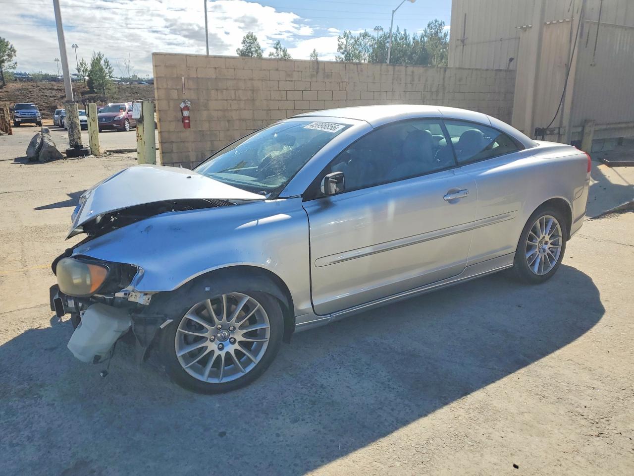 2007 Volvo C70, VIN YV1MC68237J010196 — Перед