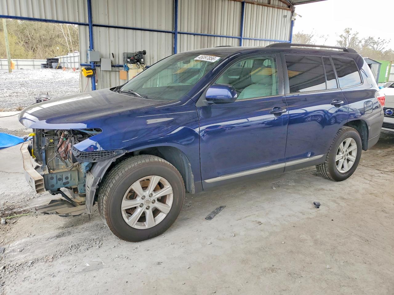 2013 Toyota Highlander Plus, VIN 5TDZA3EH2DS032519 — Front end