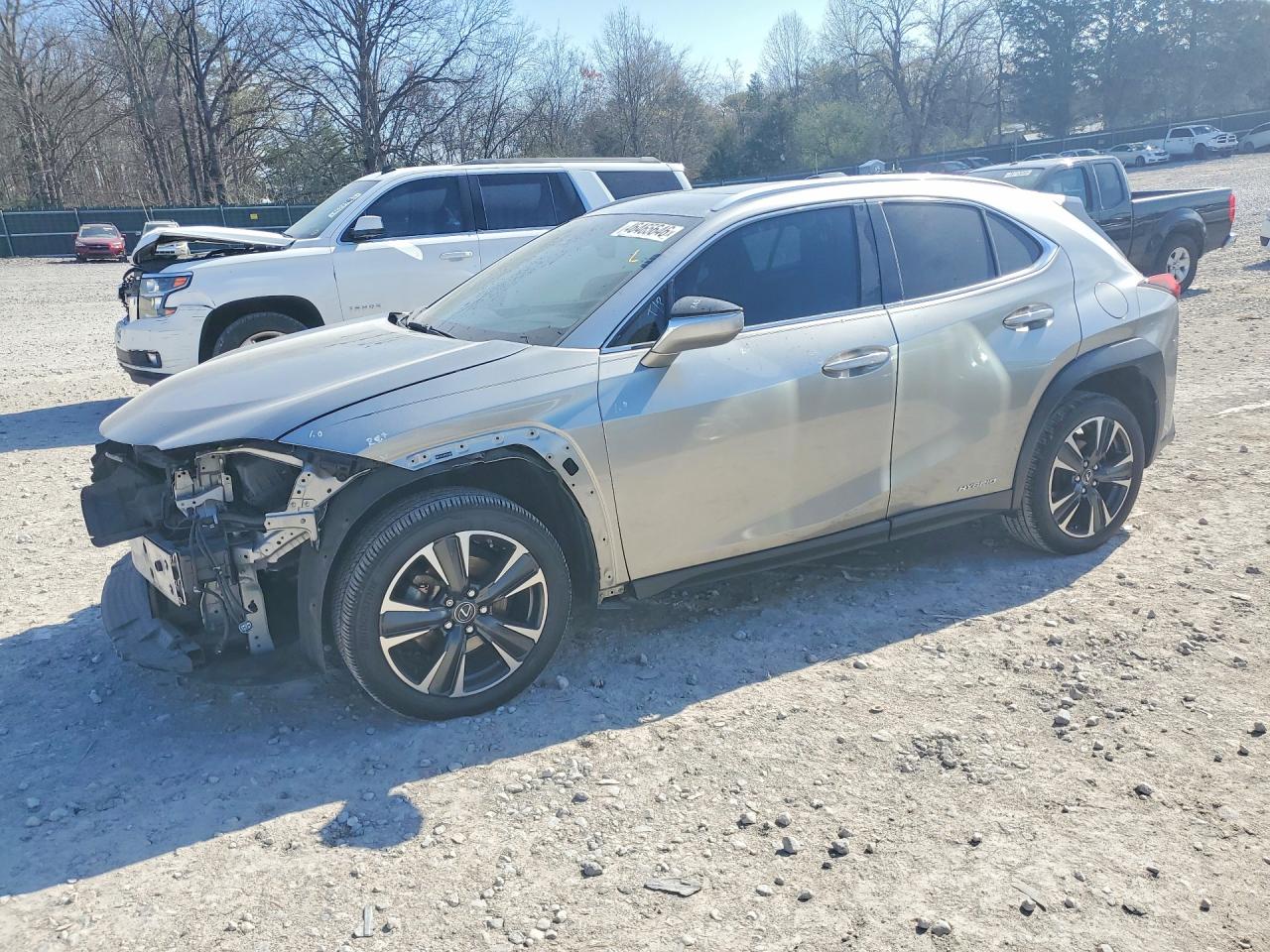 2019 Lexus UX 250h, VIN JTHU9JBH3K2015890 — Front end