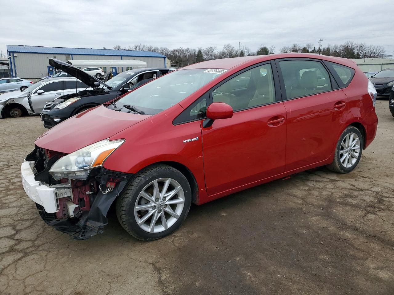 2013 Toyota Prius Three, VIN JTDZN3EU5D3203590 — Front end