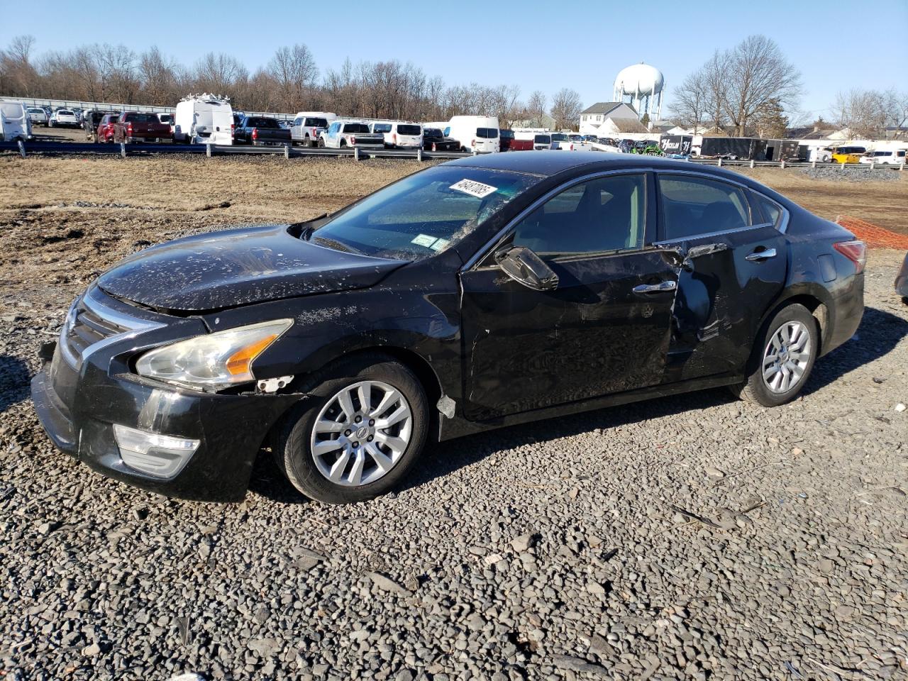 2013 Nissan Altima 2.5, VIN 1N4AL3AP2DC272102 — Side