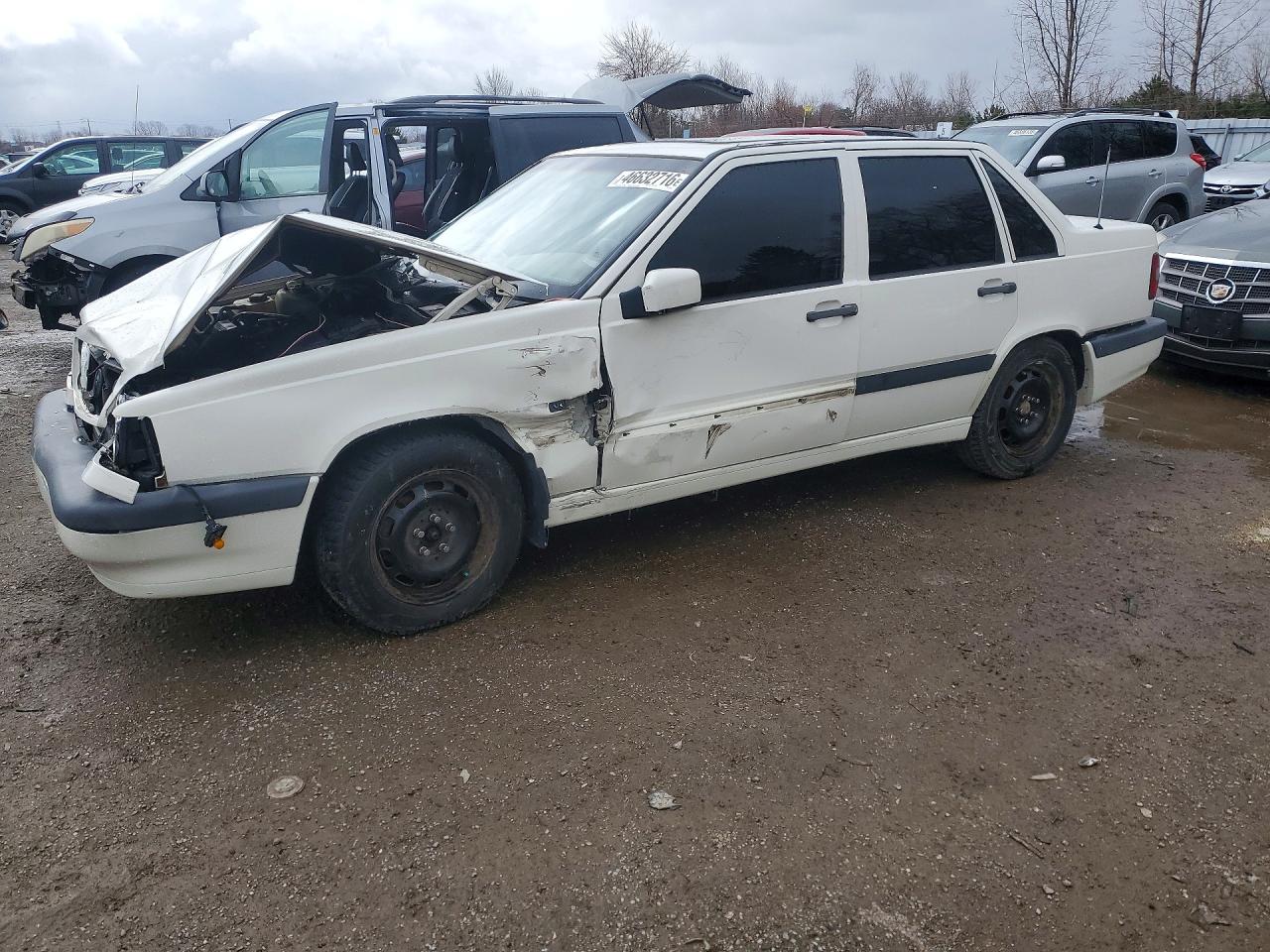 1995 Volvo 850, VIN YV1LS5109S1258625 — Перед
