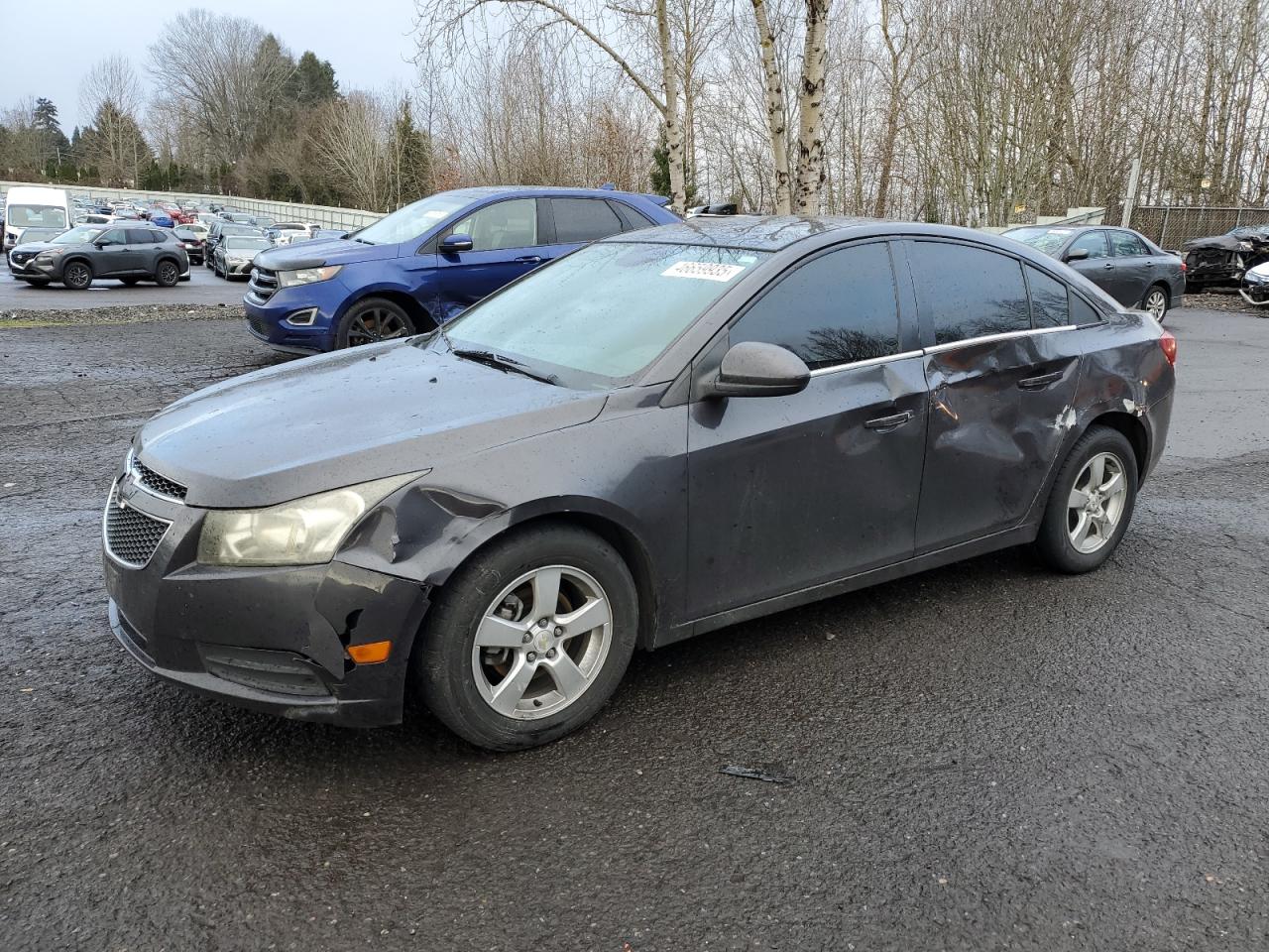 2014 Chevrolet Cruze 1LT, VIN 1G1PC5SB6E7107286 — Side