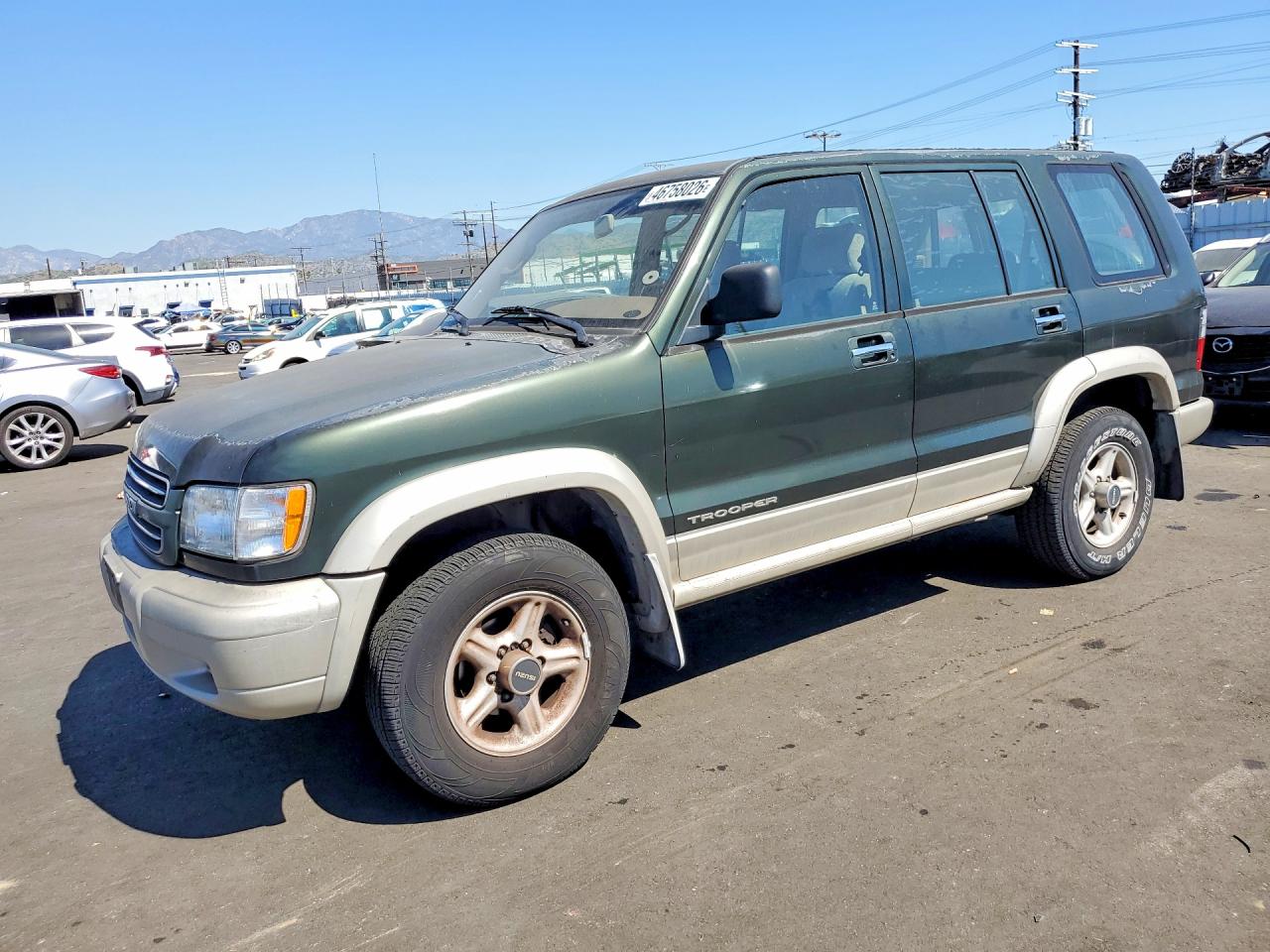 2000 Isuzu Trooper S, VIN JACDJ58X6Y7J09190 — Minor dents and scratches