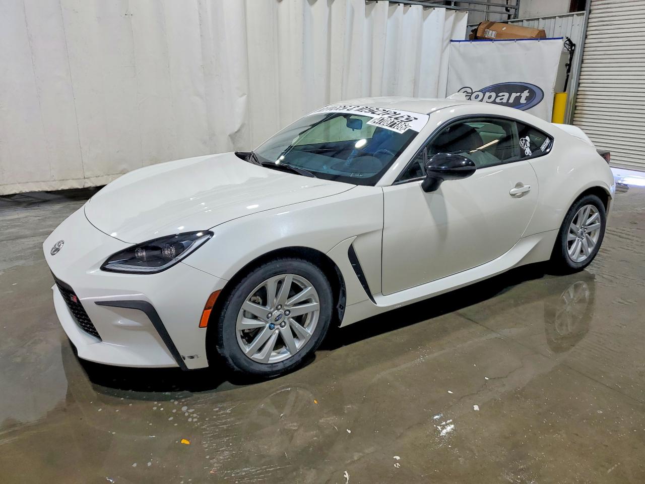 2024 Toyota 86 Premium, VIN JF1ZNBE10R8760973 — Front end
