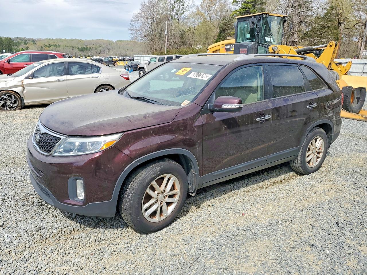 2015 Kia Sorento LX, VIN 5XYKT3A60FG646050 — Prior damage history