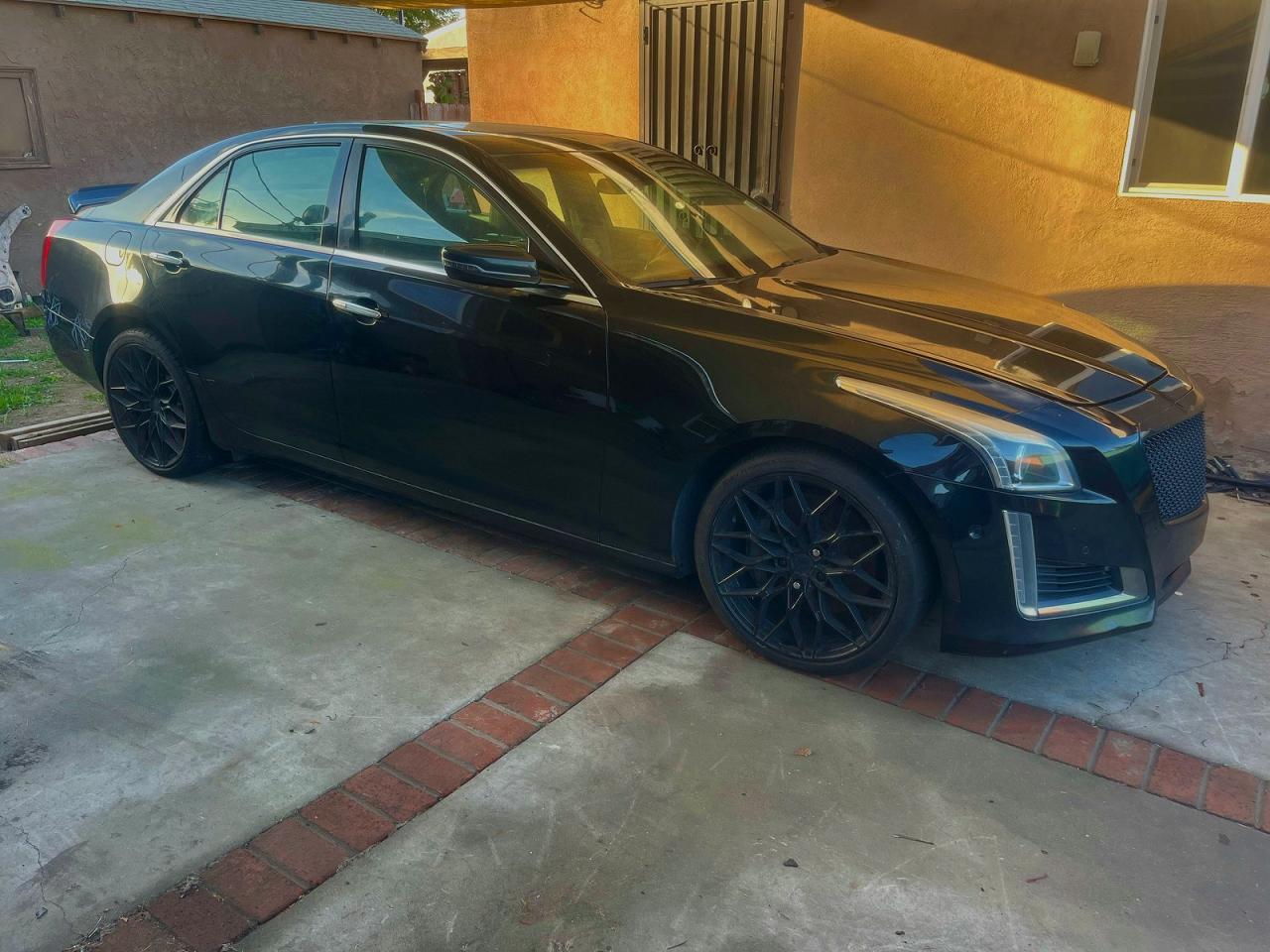 2014 Cadillac CTS Vsport Premium RWD, VIN 1G6AV5S85E0161878 — Prior damage history