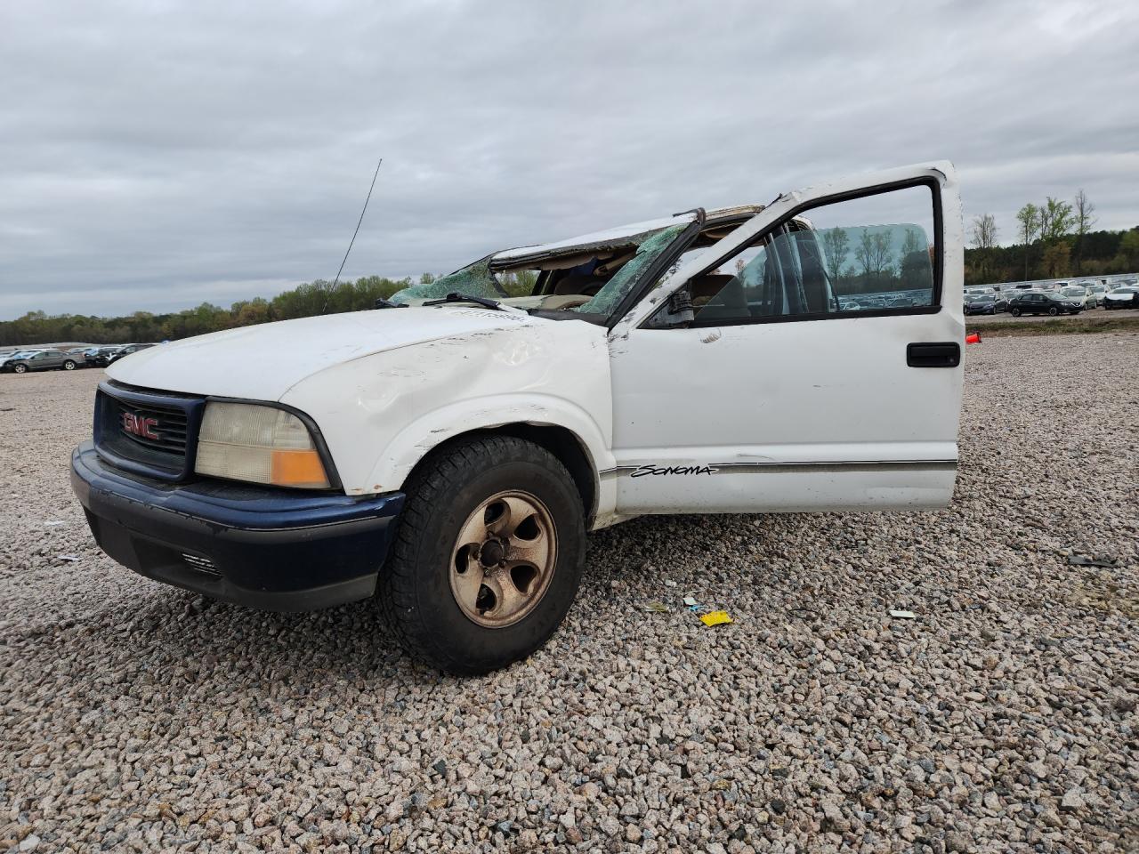 1997 GMC Sonoma SLS, VIN 1GTCS1948VK506836 — Roof