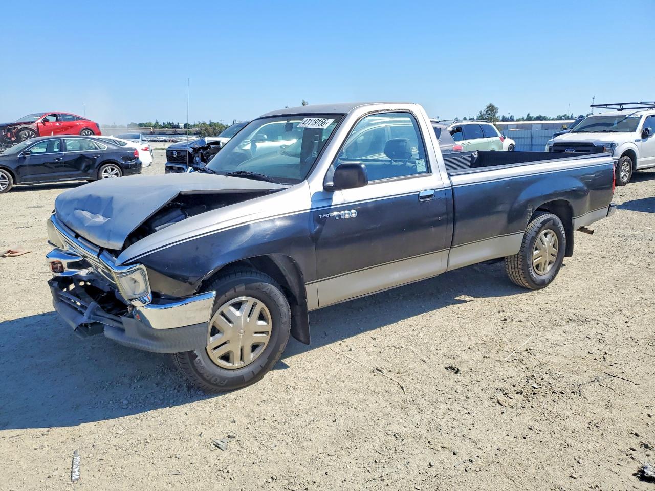 1994 Toyota T100 DX, VIN JT4VD10A2R0018750 — Front end