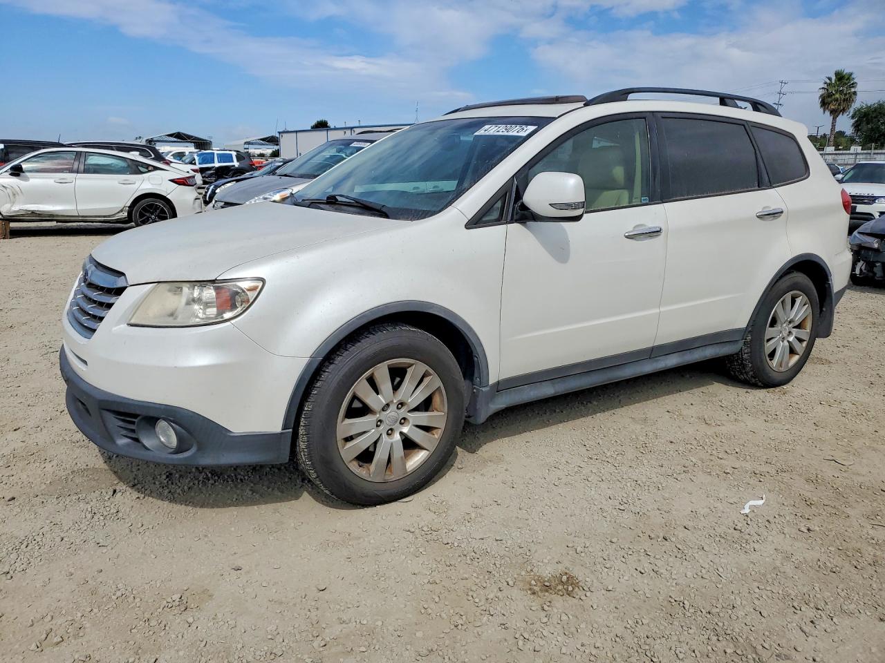 2013 Subaru Tribeca Limited, VIN 4S4WX9GD7D4401669 — Front end