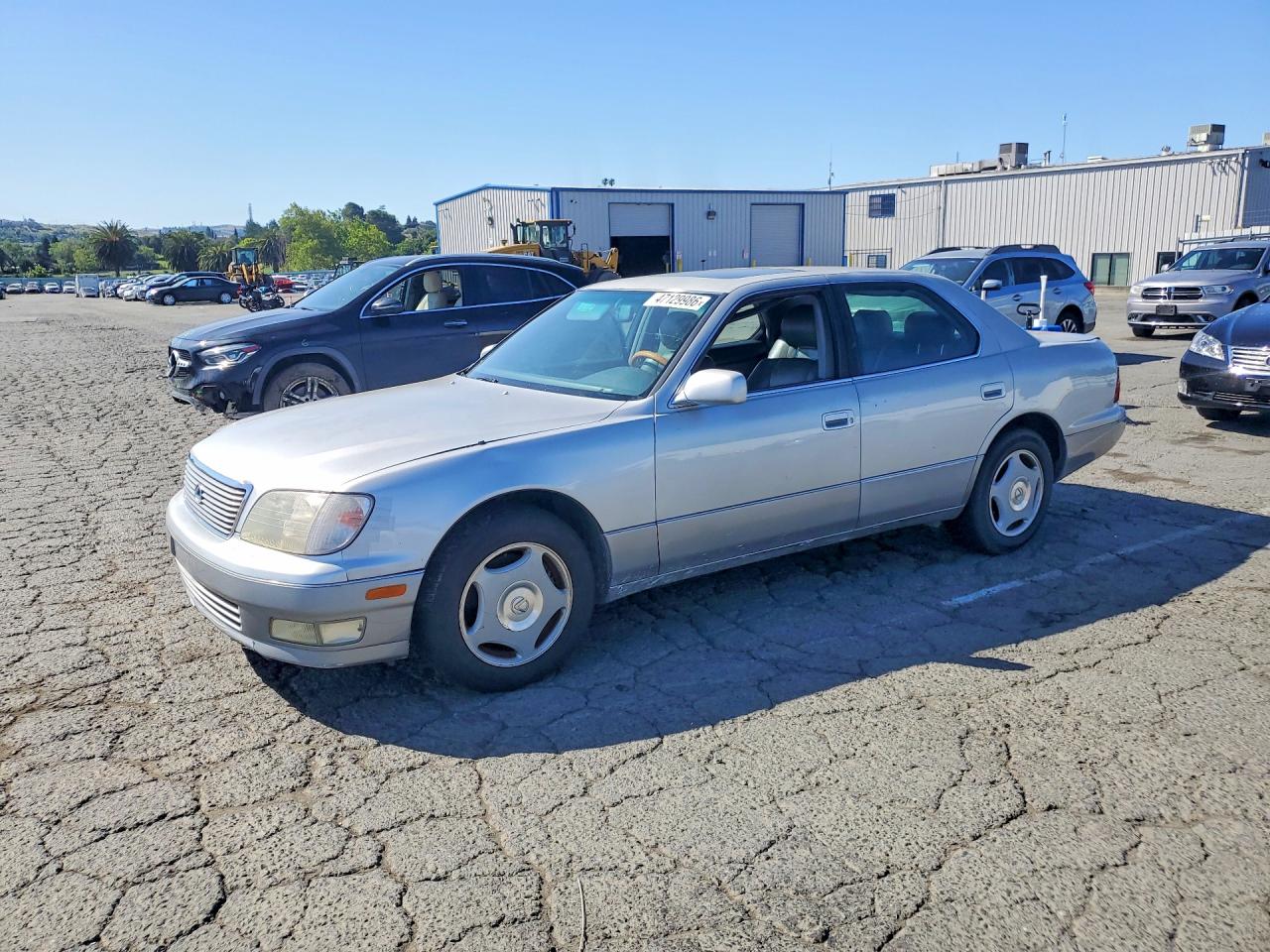 1998 Lexus LS 400, VIN JT8BH28F2W0139298 — Side