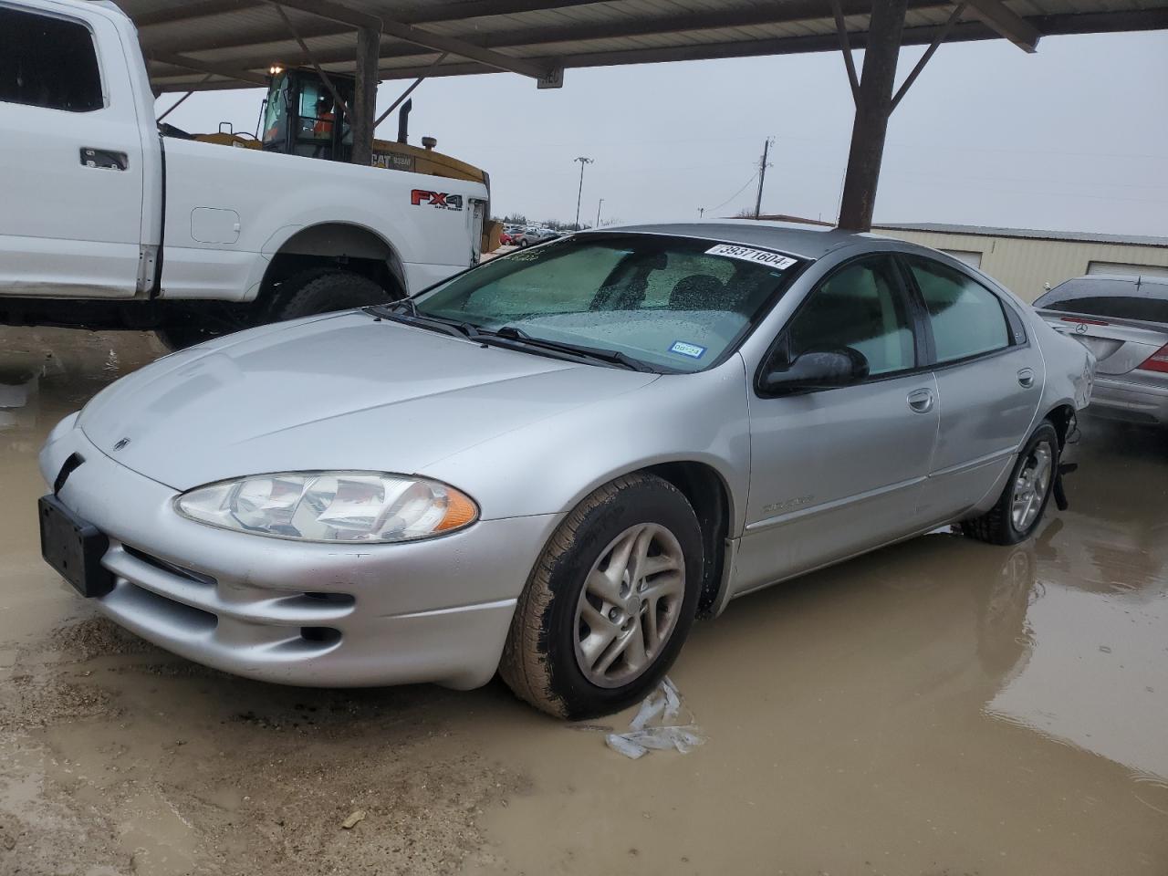 2001 Dodge Intrepid SE, VIN 2B3HD46R71H696228 — Зад
