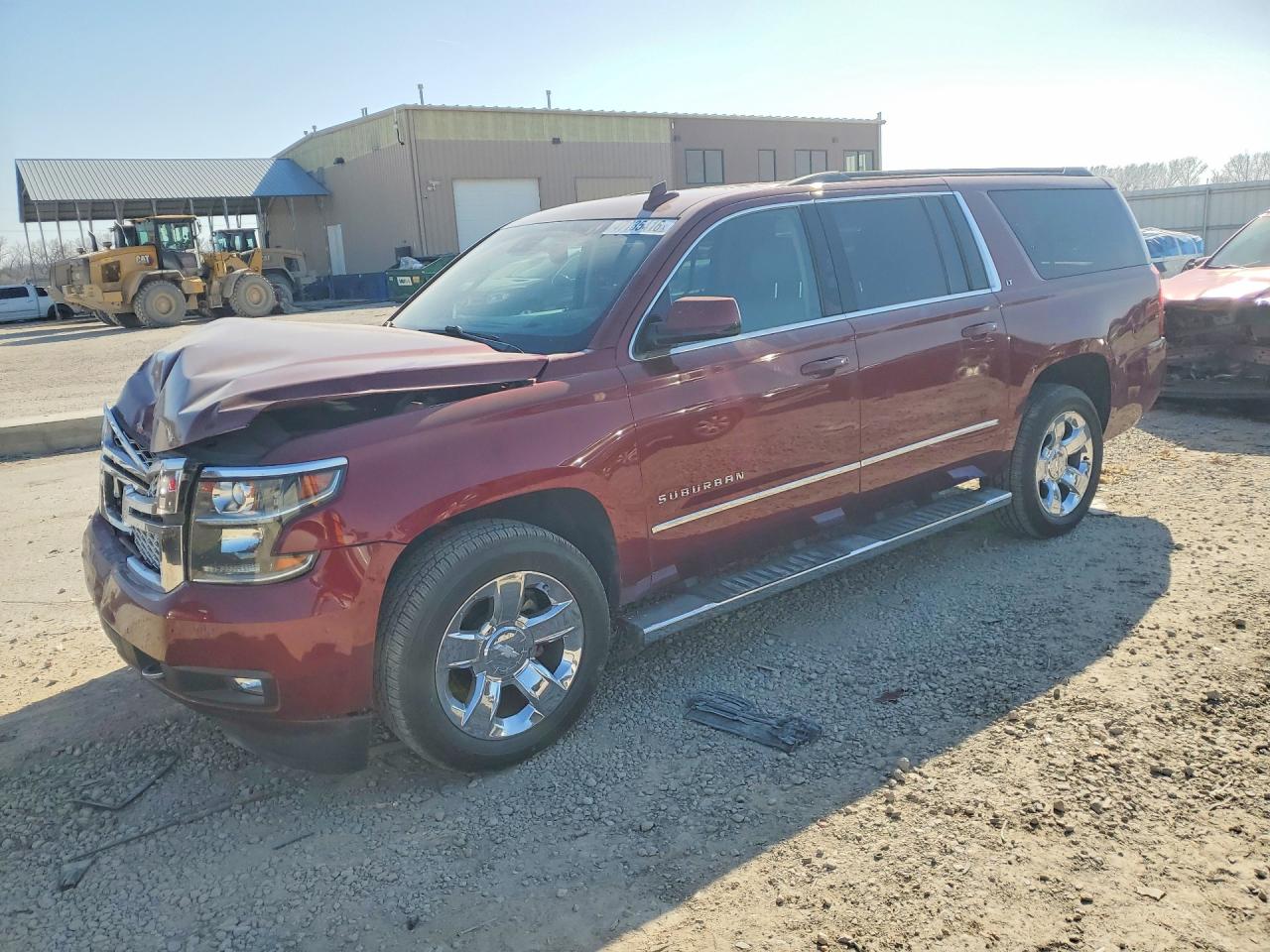 2019 Chevrolet Suburban LT, VIN 1GNSKHKC8KR316597 — Front end