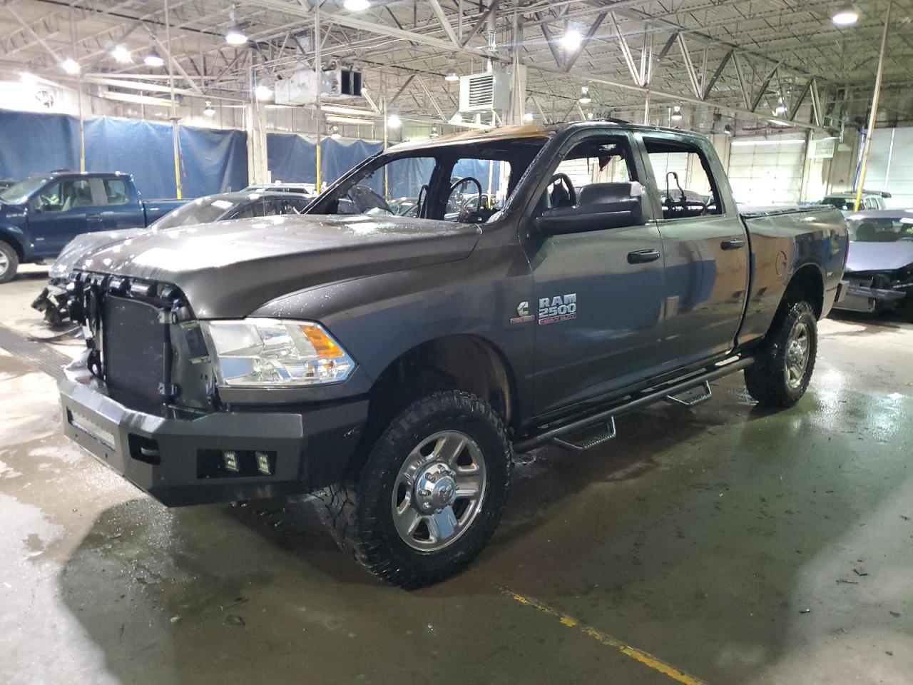 2017 Ram 2500 Tradesman, VIN 3C6UR5CL9HG639020 — Пожар в салоне