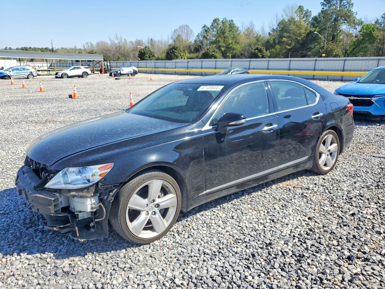 2011 Lexus LS 460, VIN JTHBL5EF4B5102271 — Front end
