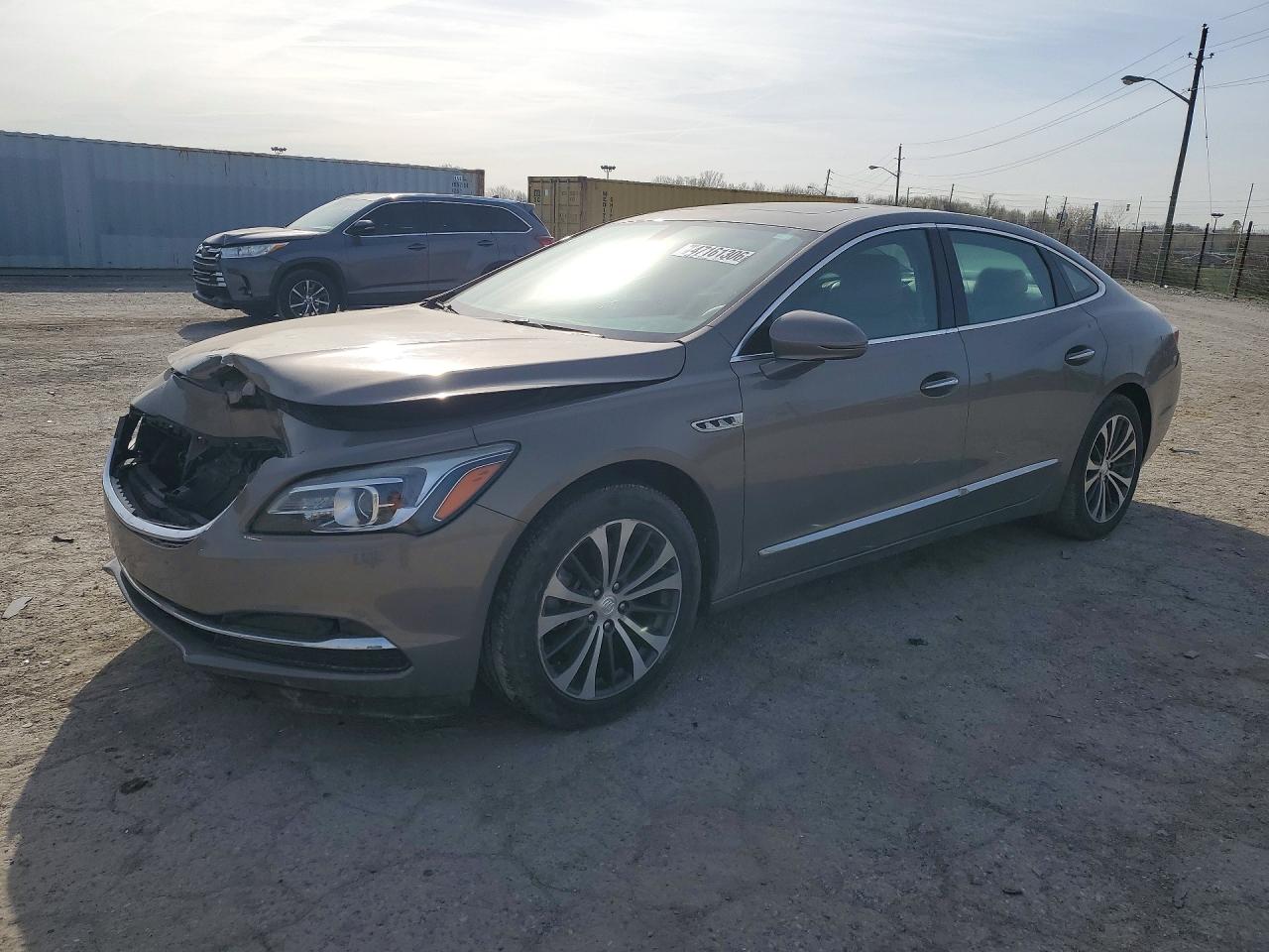 2017 Buick LaCrosse Essence, VIN 1G4ZP5SS7HU148791 — Front end