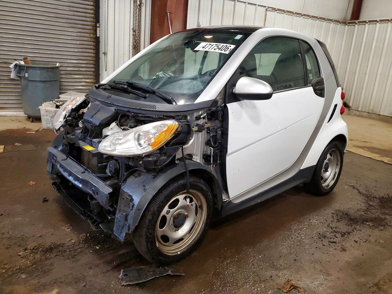 2015 Smart fortwo Passion, VIN WMEEJ3BAXFK791906 — Перед