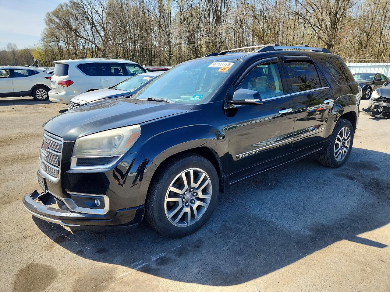 2013 GMC Acadia Denali, VIN 1GKKVTKD4DJ213016 — Перед