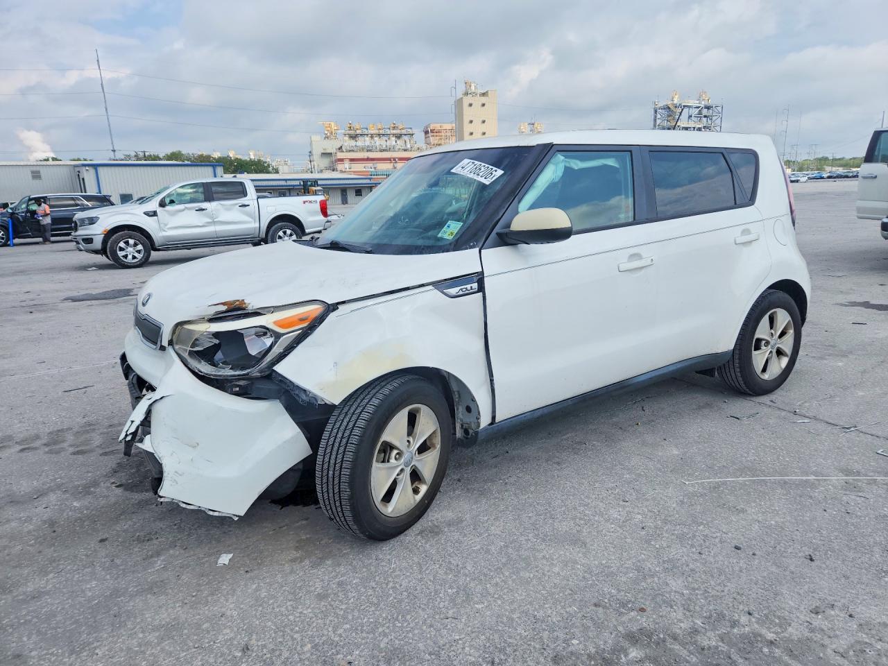 2015 Kia Soul, VIN KNDJN2A21F7177657 — Front end