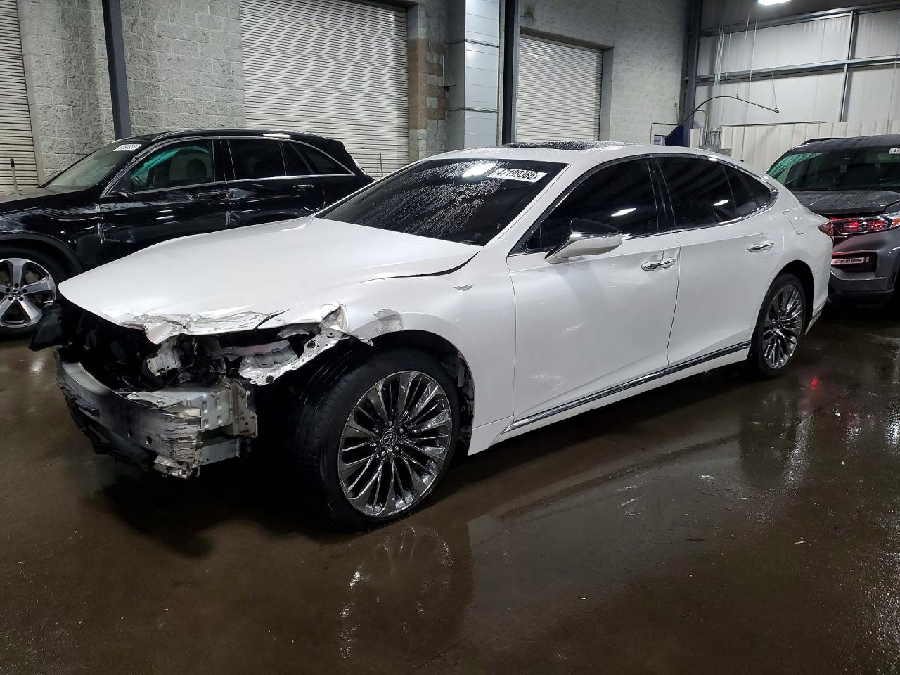 2019 Lexus LS 500, VIN JTHC51FF9K5005511 — Front end