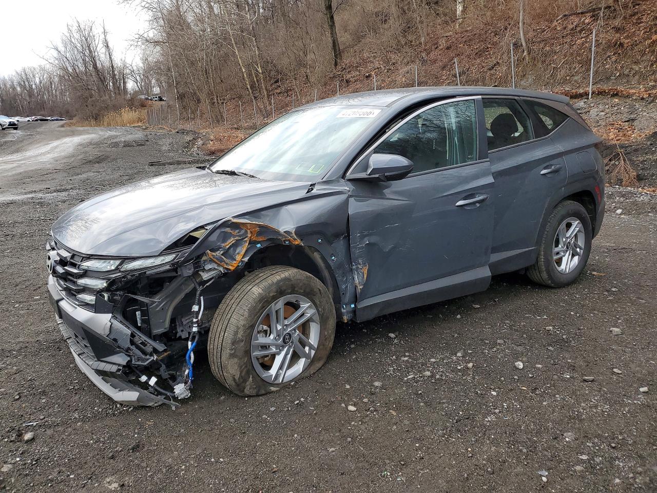 2026 Hyundai Tucson SE, VIN 5NMJACDE9TH631732 — Front end