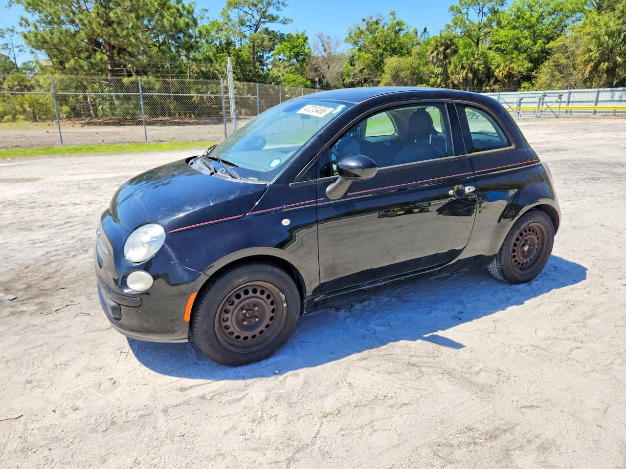 2015 FIAT 500 Pop, VIN 3C3CFFAR1FT750440 — Front end