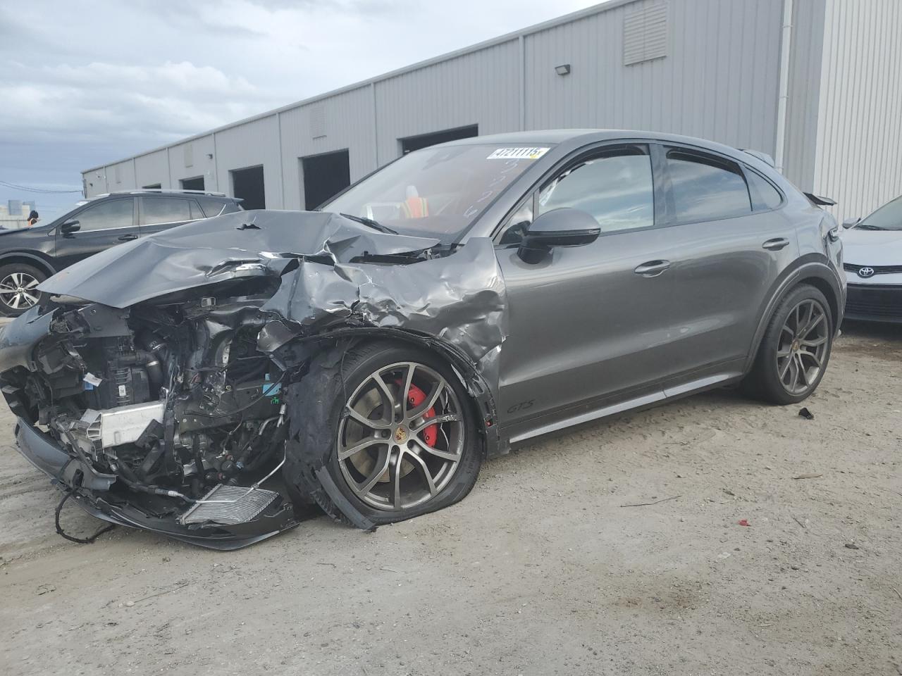 2023 Porsche Cayenne GTS, VIN WP1BG2AY5PDA33226 — Front end