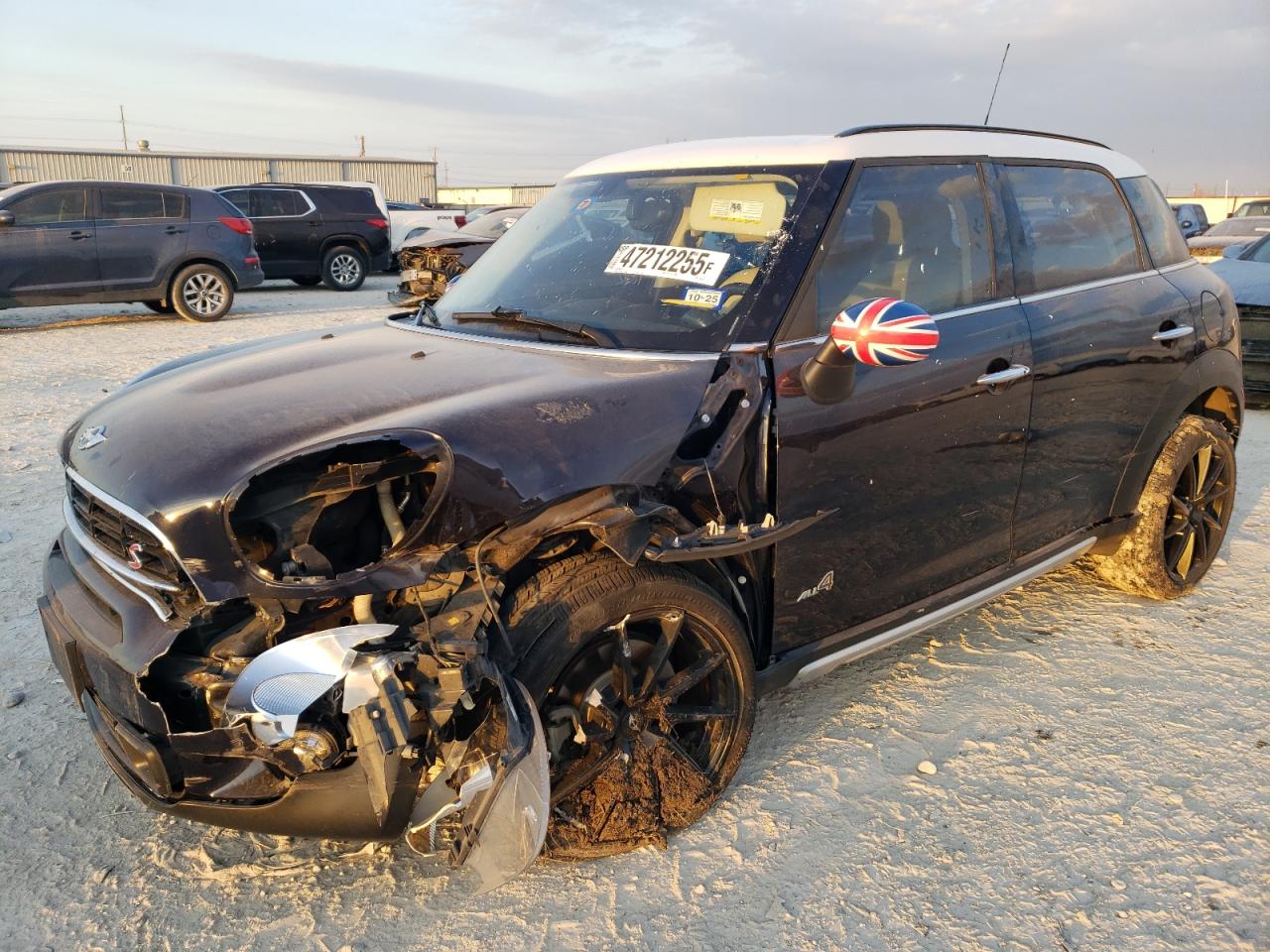 2015 MINI Countryman S, VIN WMWZC5C57FWP48606 — Front end