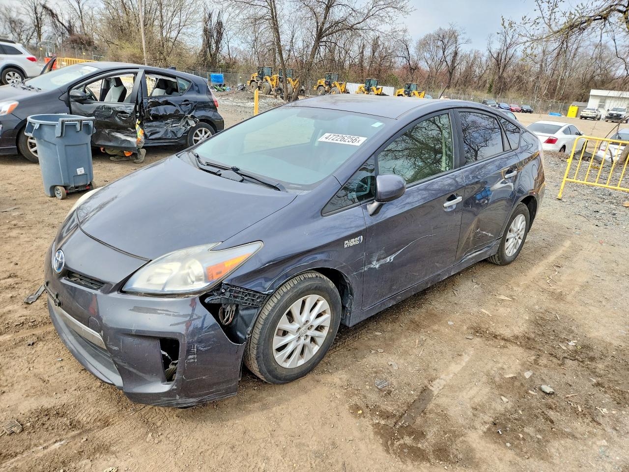 2013 Toyota Prius, VIN JTDKN3DP3D3045389 — Front end