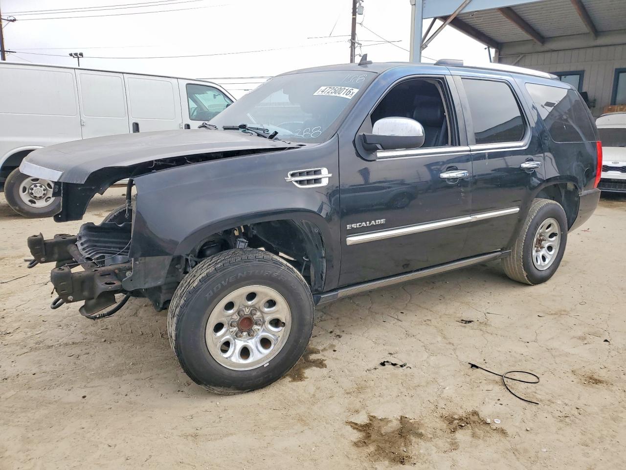 2010 Cadillac Escalade Premium, VIN 1GYUCCEF6AR291568 — Stripped
