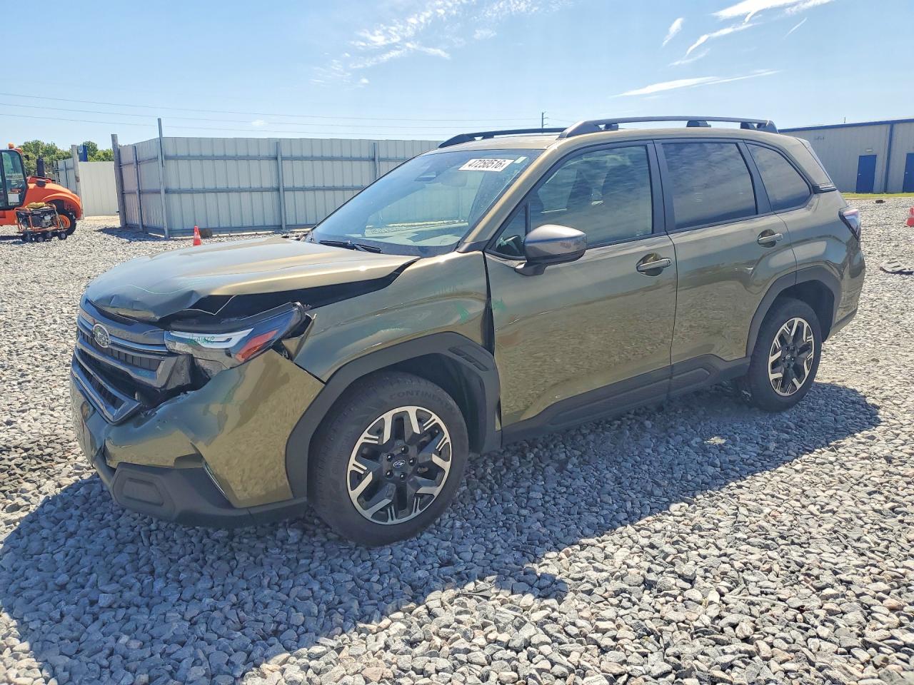 2025 Subaru Forester Premium, VIN JF2SLDDC2SH420330 — Front end