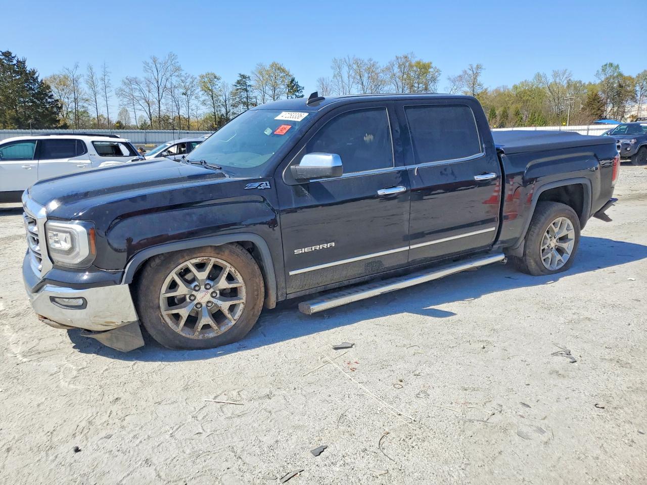 2018 GMC Sierra 1500 SLT, VIN 3GTU2NEC7JG176522 — Front end