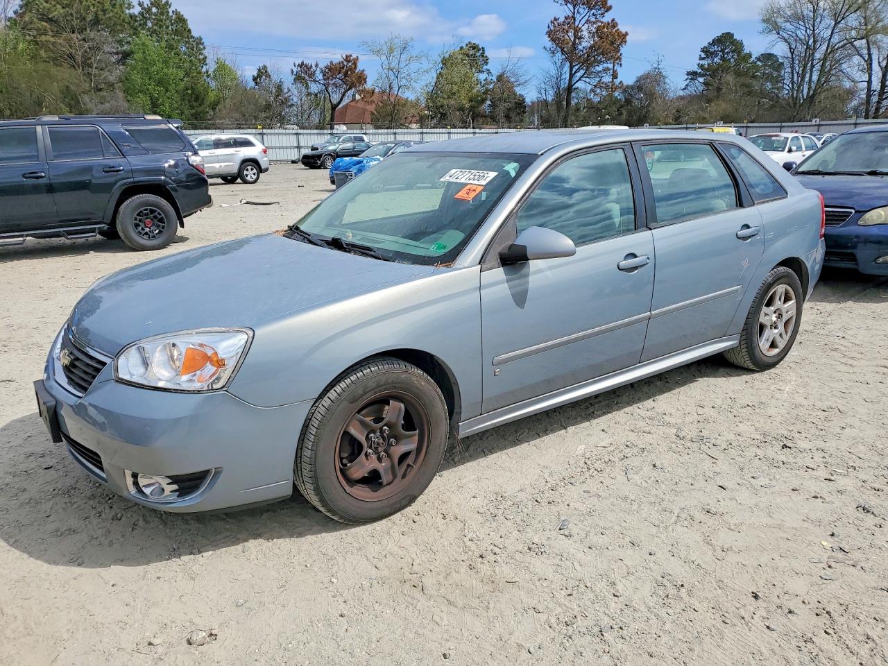 2007 Chevrolet Malibu Maxx LT, VIN 1G1ZT67N37F231865 — Minor dents and scratches
