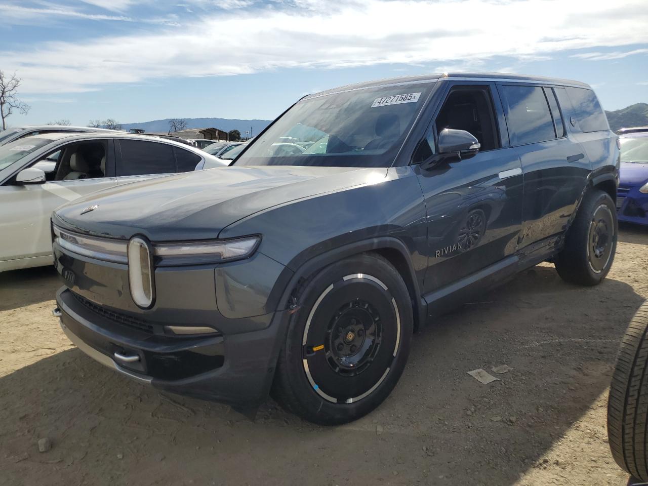 2025 Rivian R1S Adventure, VIN 7PDSGBBA1SN051639 — Side