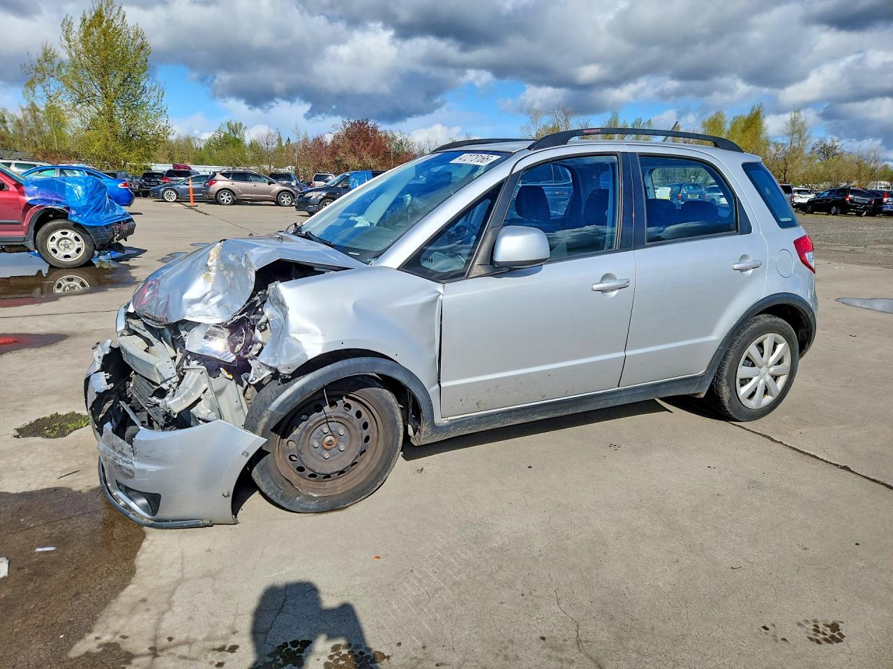 2010 Suzuki SX4, VIN JS2YB5A3XA6300829 — Front end