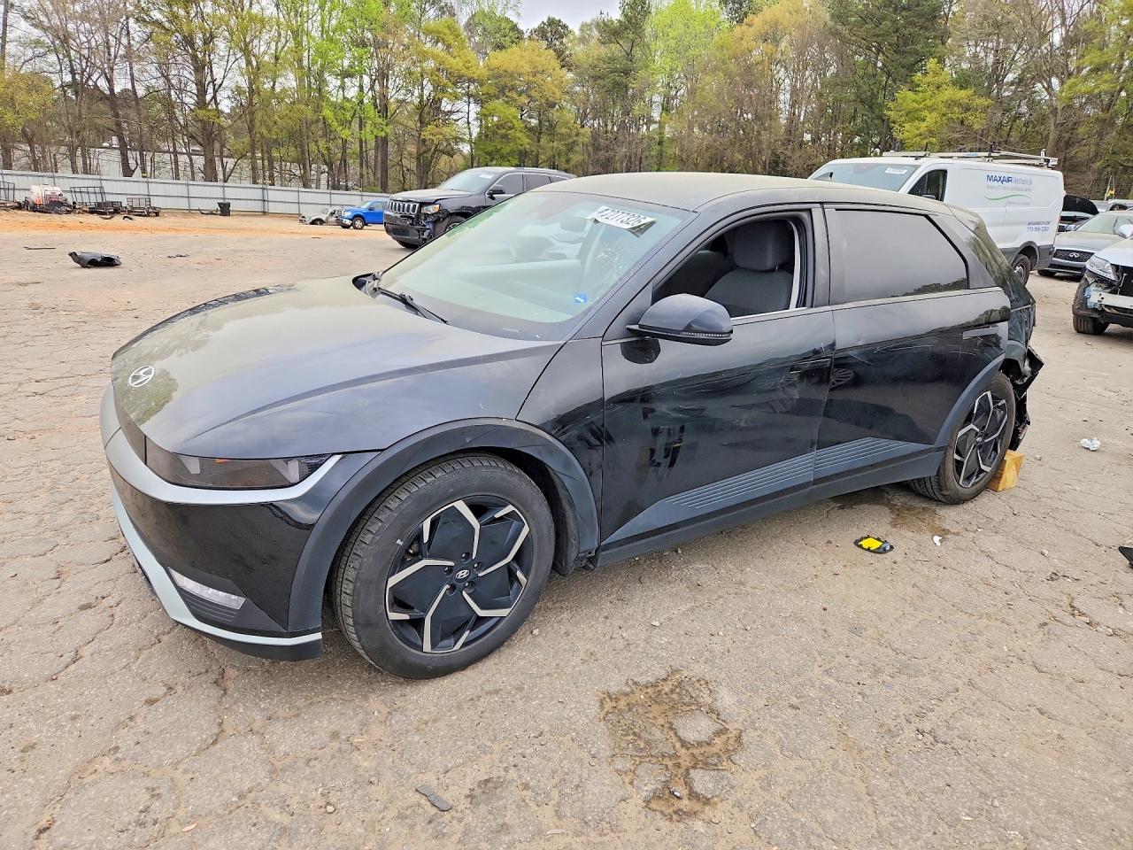 2022 Hyundai Ioniq 5 SE, VIN KM8KM4AE8NU056018 — Rear end