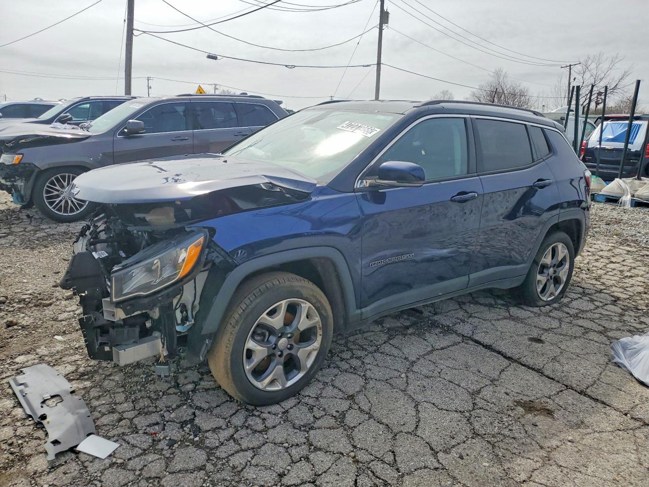 2020 Jeep Compass Limited, VIN 3C4NJDCB1LT246022 — Front end