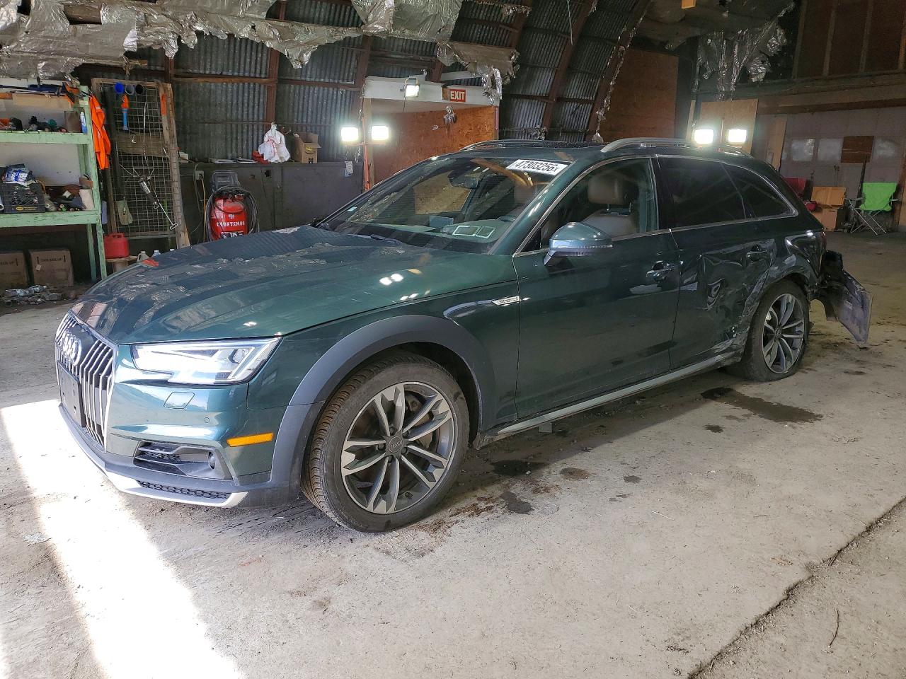 2019 Audi allroad A4 Prestige, VIN WA19NAF42KA009895 — Бок