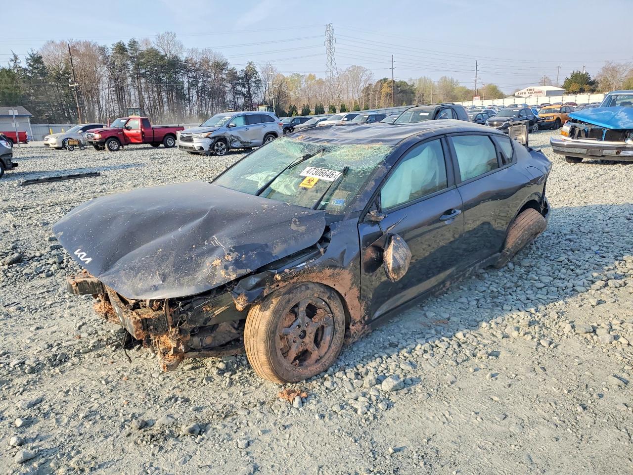 2025 Kia K4 LXS, VIN 3KPFT4DE0SE078514 — All over