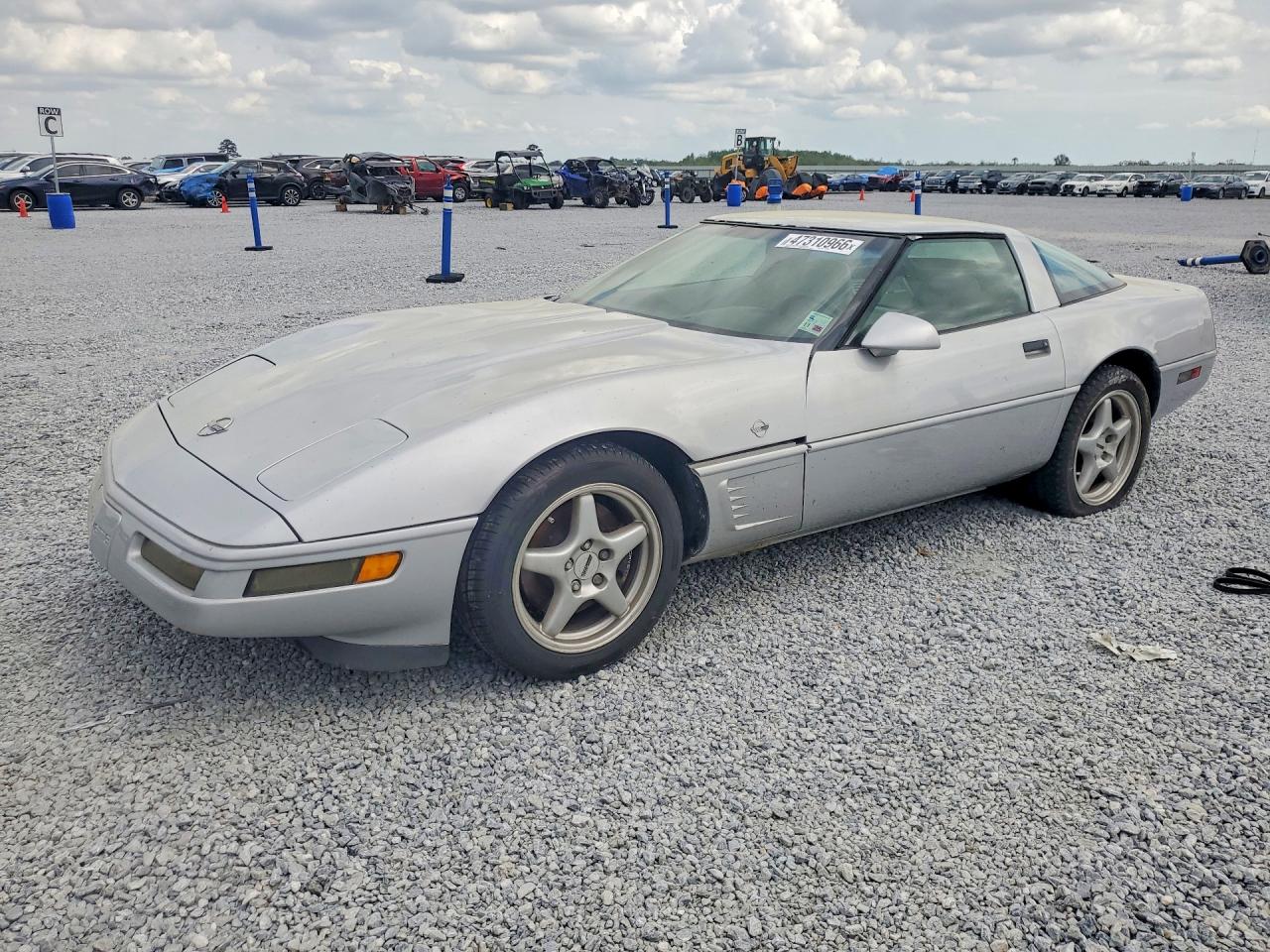 1996 Chevrolet Corvette, VIN 1G1YY22P0T5115859 — Minor dents and scratches