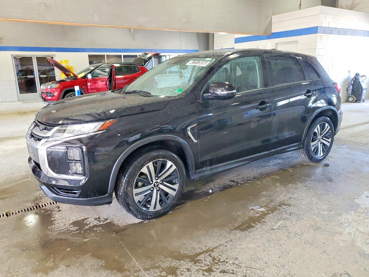 2025 Mitsubishi Outlander S, VIN JA4ARUAU1SU014725 — Пожар в салоне
